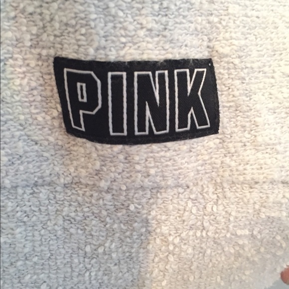 Winter 2017 PINK sweater - Picture 2 of 3